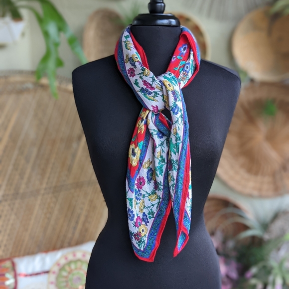 Vintage 80s Scarf Hippie Colorful Red Floral Bohemian Headband Festival Crop Top - Picture 6 of 16